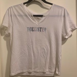 Cute Hollister white crop top size medium